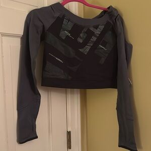 Reebok crop sweater/top